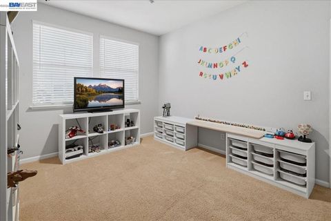 Tiny photo for 782 Redhaven St ST, Brentwood, CA 94513 (MLS # 41137320)