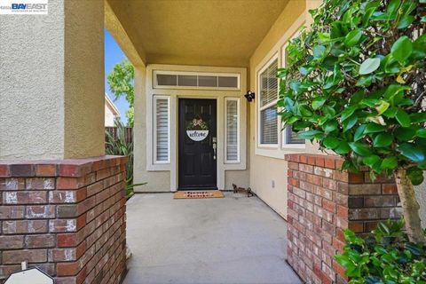 Tiny photo for 782 Redhaven St ST, Brentwood, CA 94513 (MLS # 41137320)