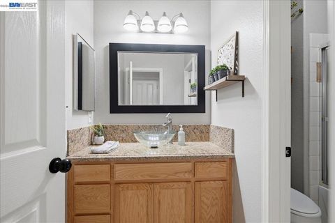 Tiny photo for 782 Redhaven St ST, Brentwood, CA 94513 (MLS # 41137320)