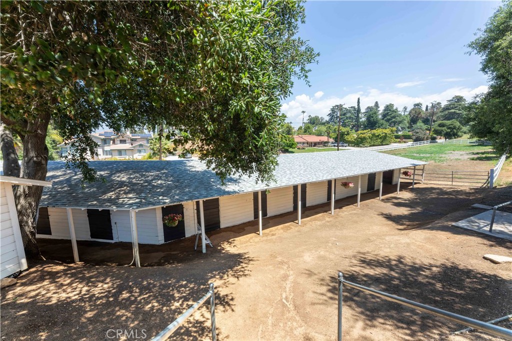 1615 Halsey Street