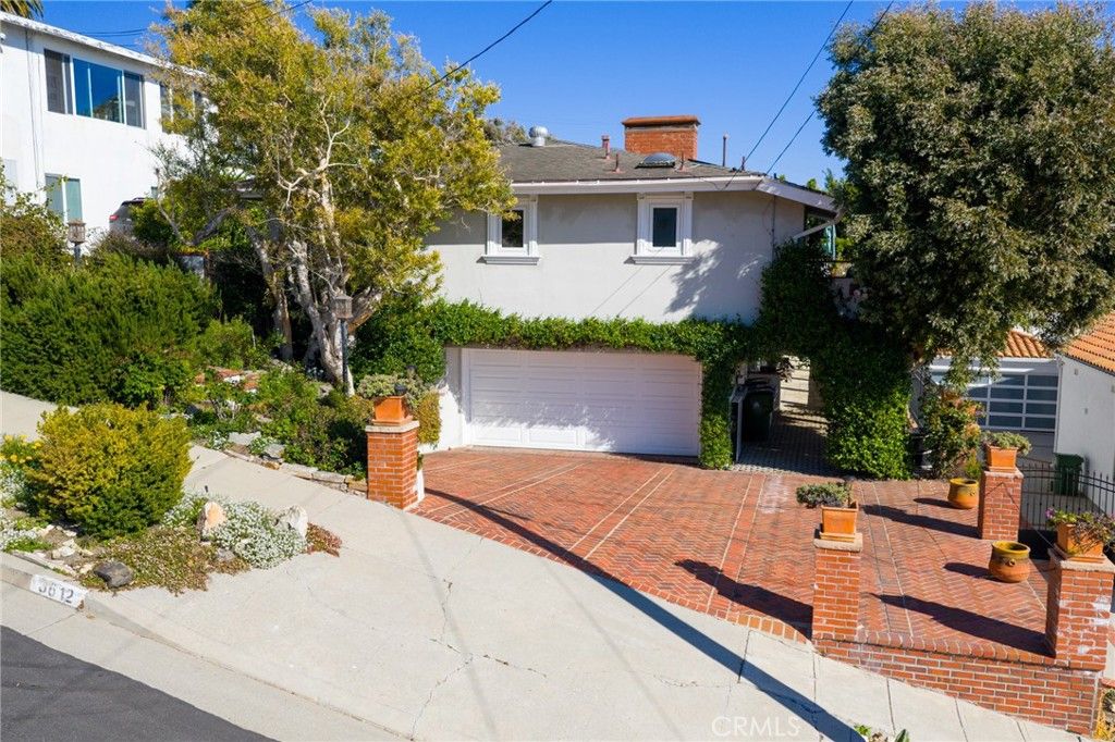 Photo of 3612 S Walker Avenue, San Pedro, CA 90731 (MLS # SB26116801)