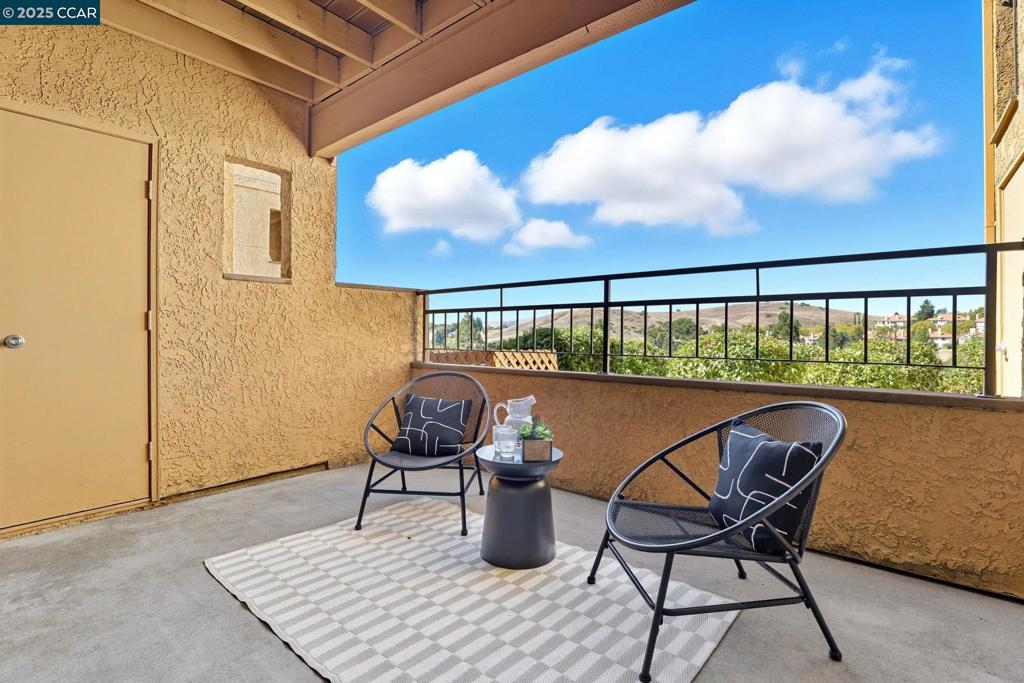 SIENNA HILLS - Residential