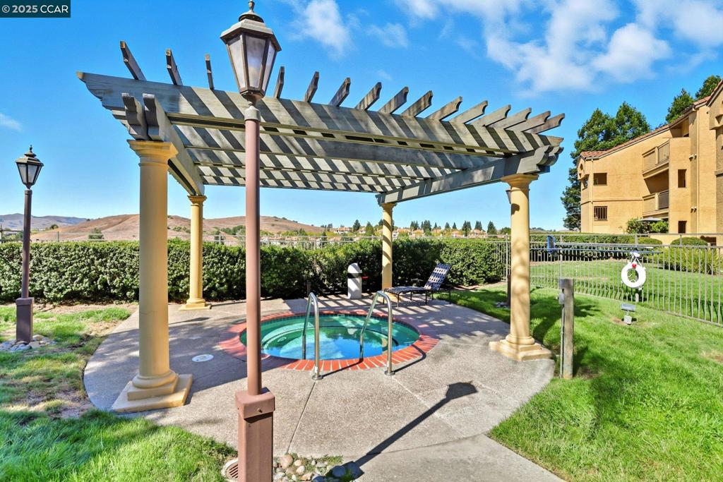 SIENNA HILLS - Residential