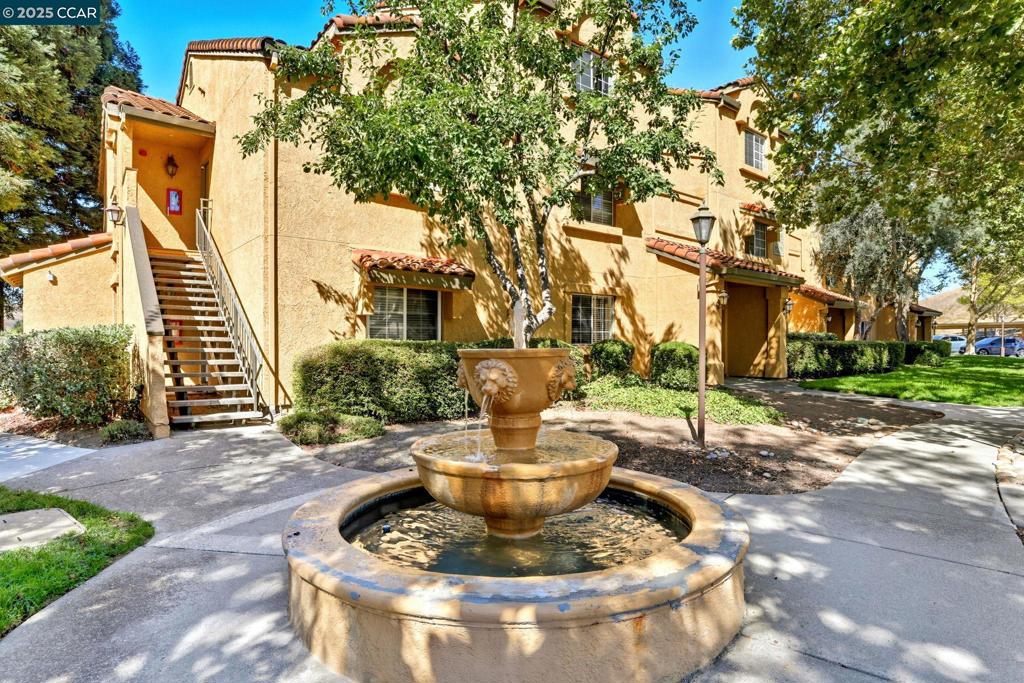 SIENNA HILLS - Residential