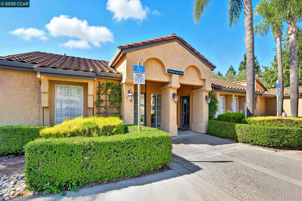 SIENNA HILLS - Residential