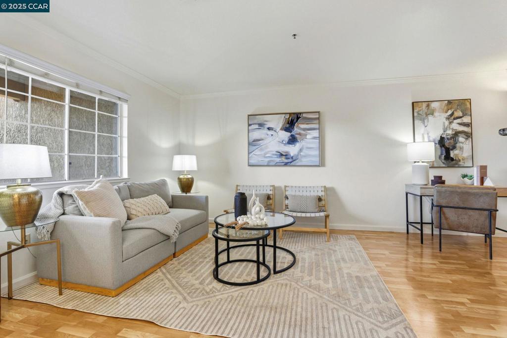 SIENNA HILLS - Residential