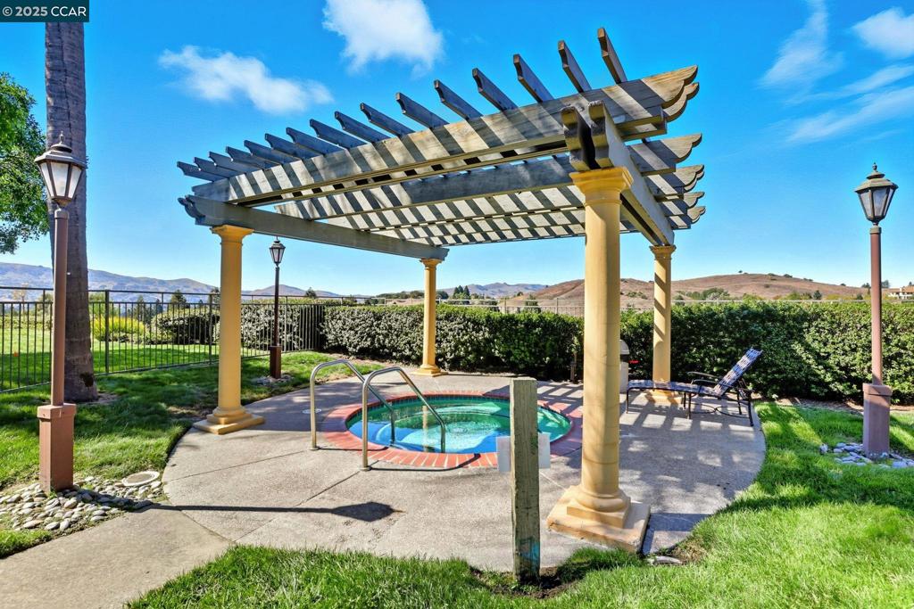 SIENNA HILLS - Residential