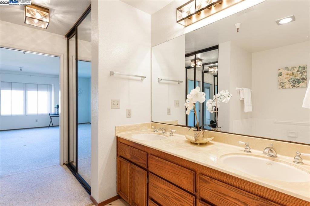 DOWNTOWN SAN LEA - Residential