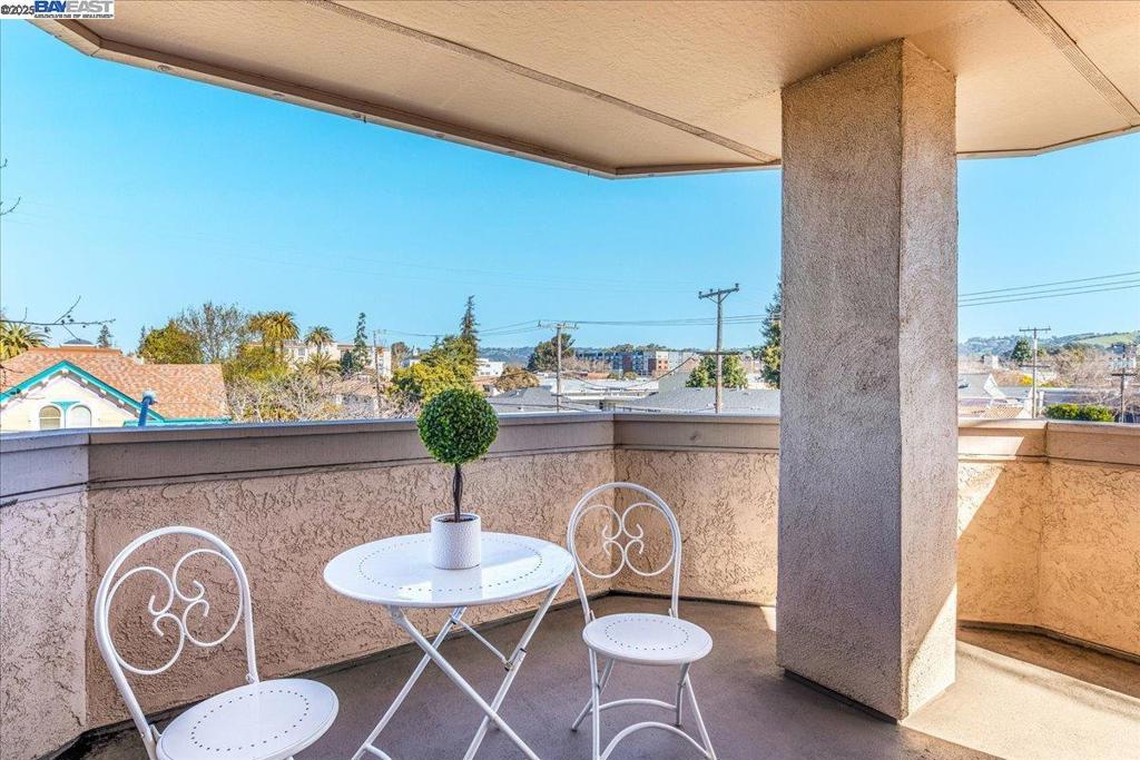 DOWNTOWN SAN LEA - Residential