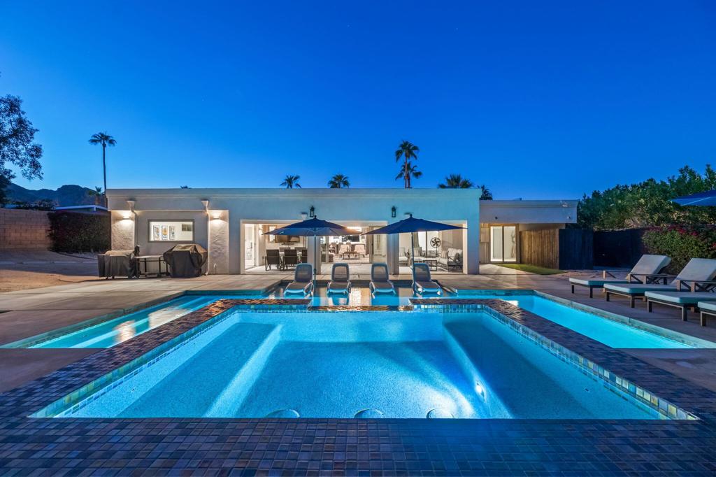 Magnesia Falls Cove - Residential