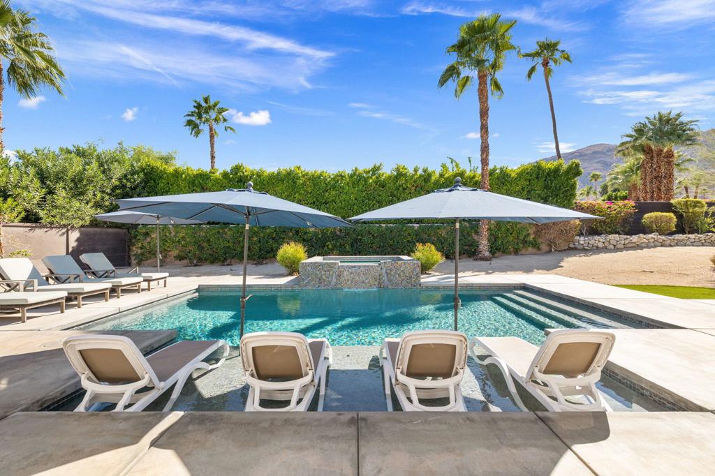 Magnesia Falls Cove - Residential