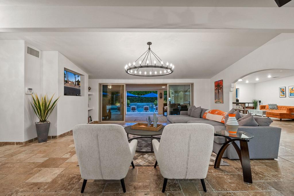 Magnesia Falls Cove - Residential