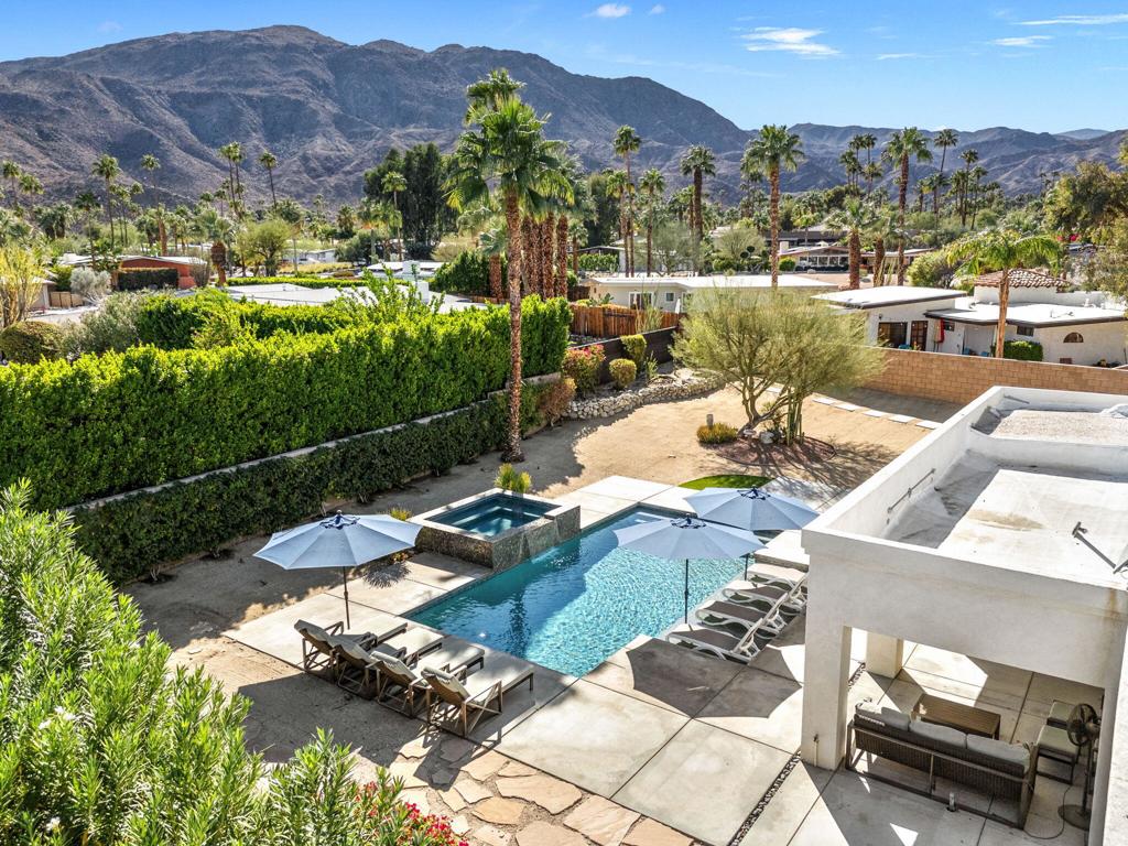 Magnesia Falls Cove - Residential