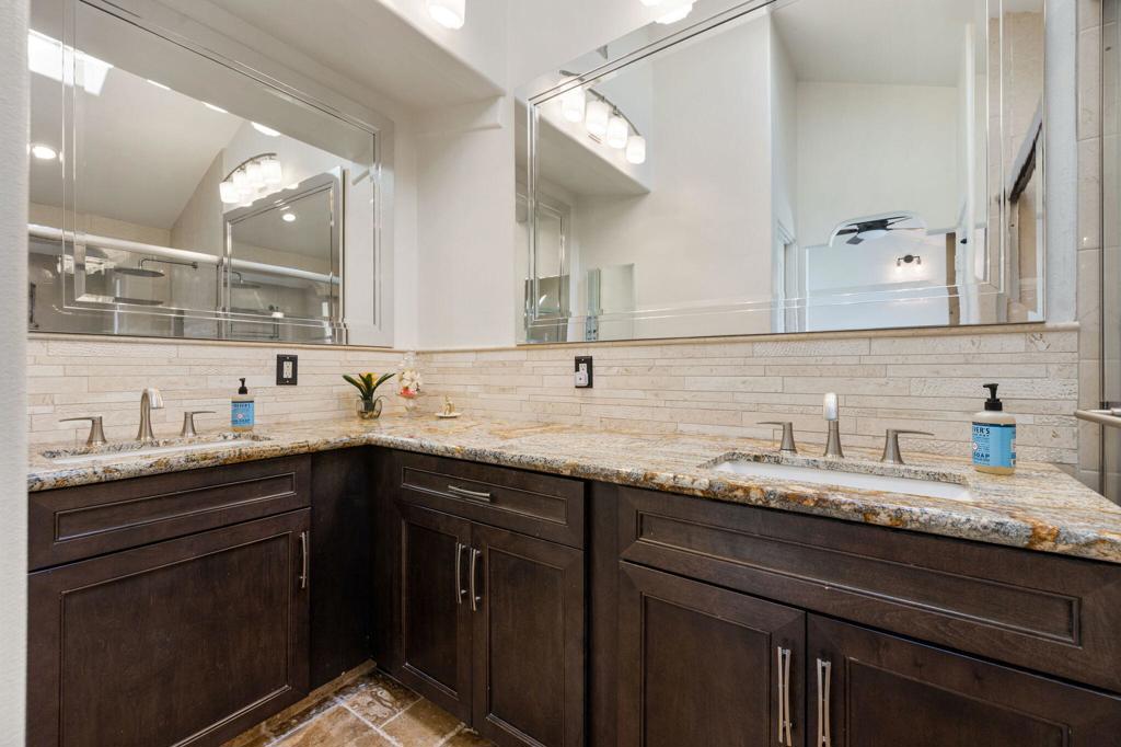 Magnesia Falls Cove - Residential