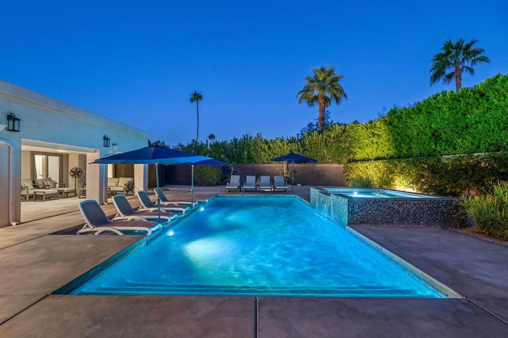 Magnesia Falls Cove - Residential