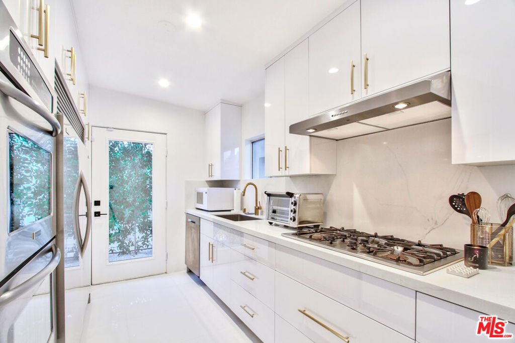 Warm Sands - Residential