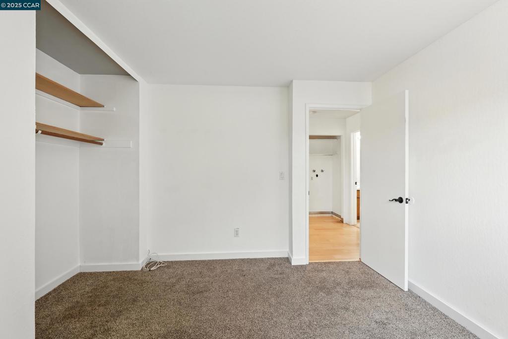 GRANADA HILLS - Residential