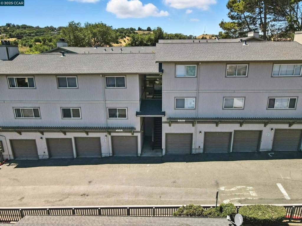 GRANADA HILLS - Residential