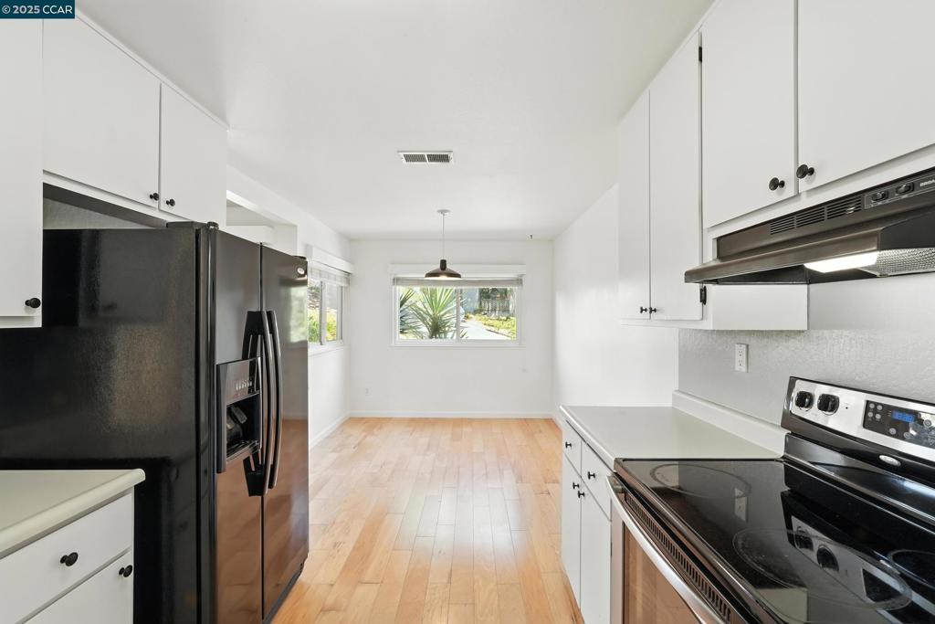 GRANADA HILLS - Residential
