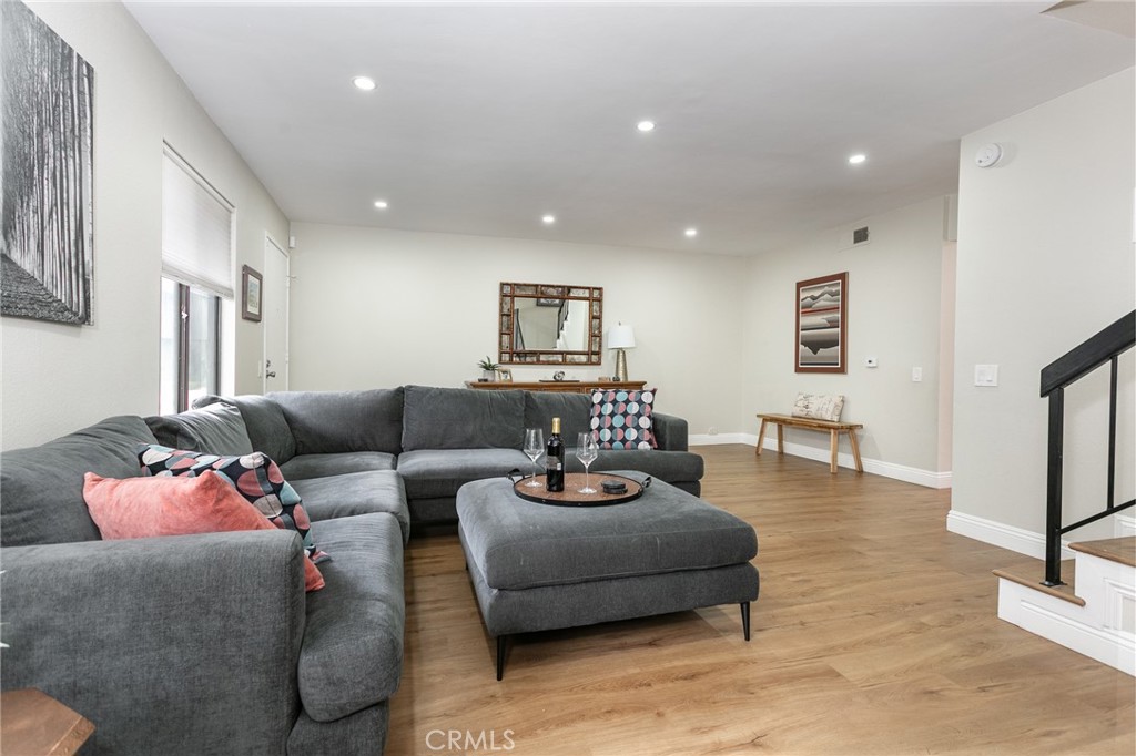 20126 Runnymede Street 22