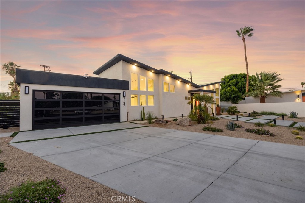 Central Palm Springs (33215) - Residential