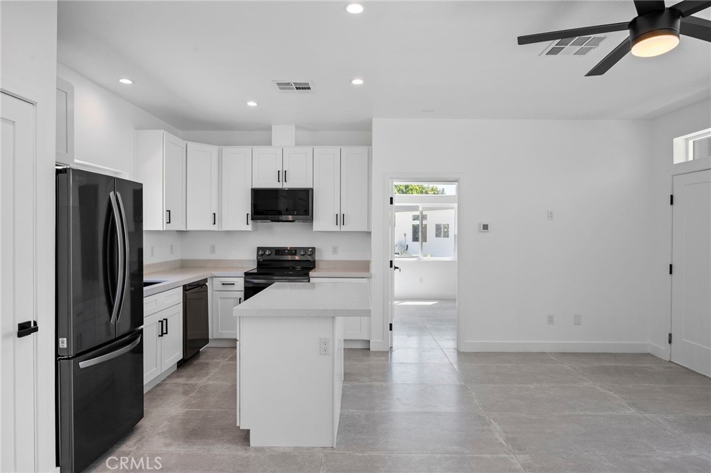 Central Palm Springs (33215) - Residential