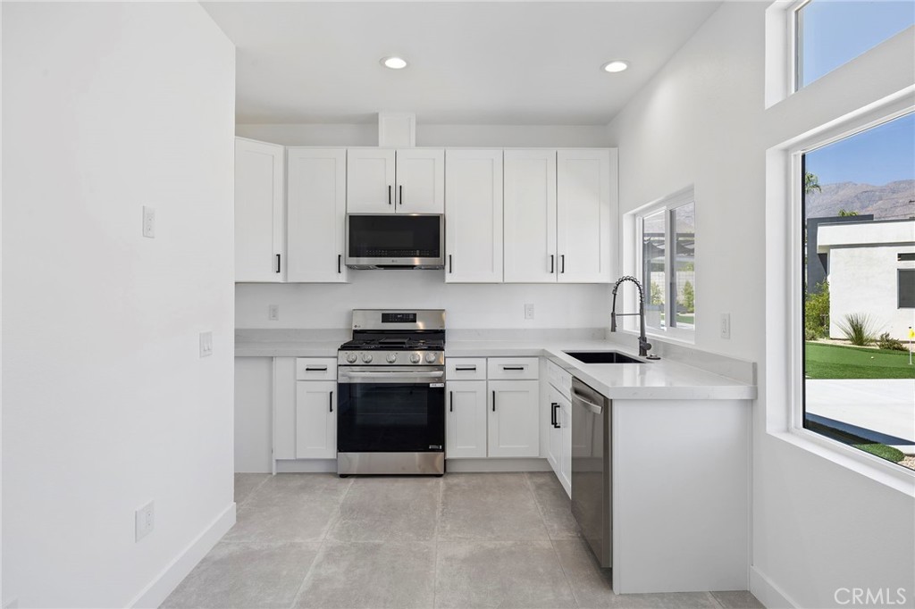 Central Palm Springs (33215) - Residential