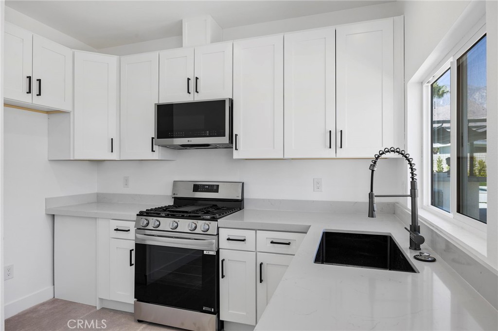 Central Palm Springs (33215) - Residential