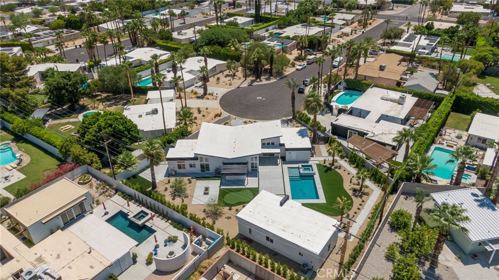 Central Palm Springs (33215) - Residential