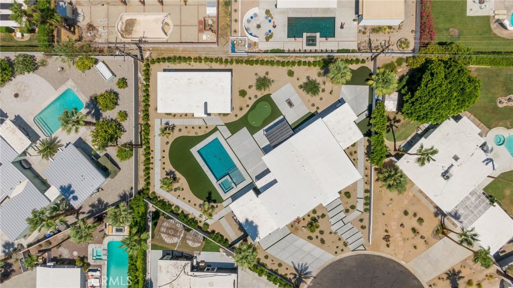 Central Palm Springs (33215) - Residential