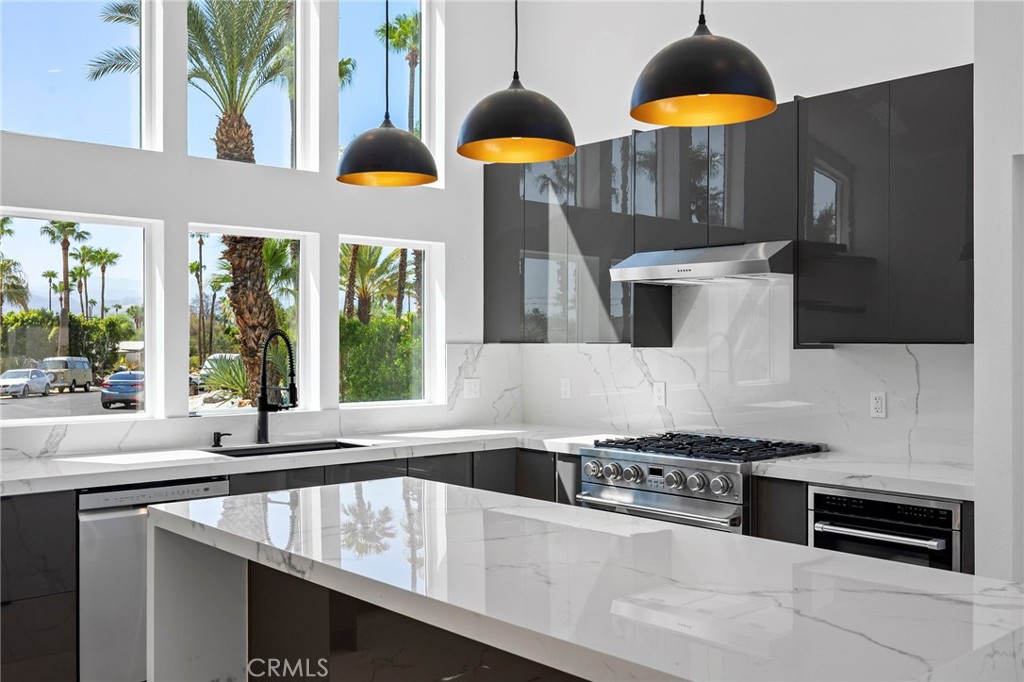 Central Palm Springs (33215) - Residential