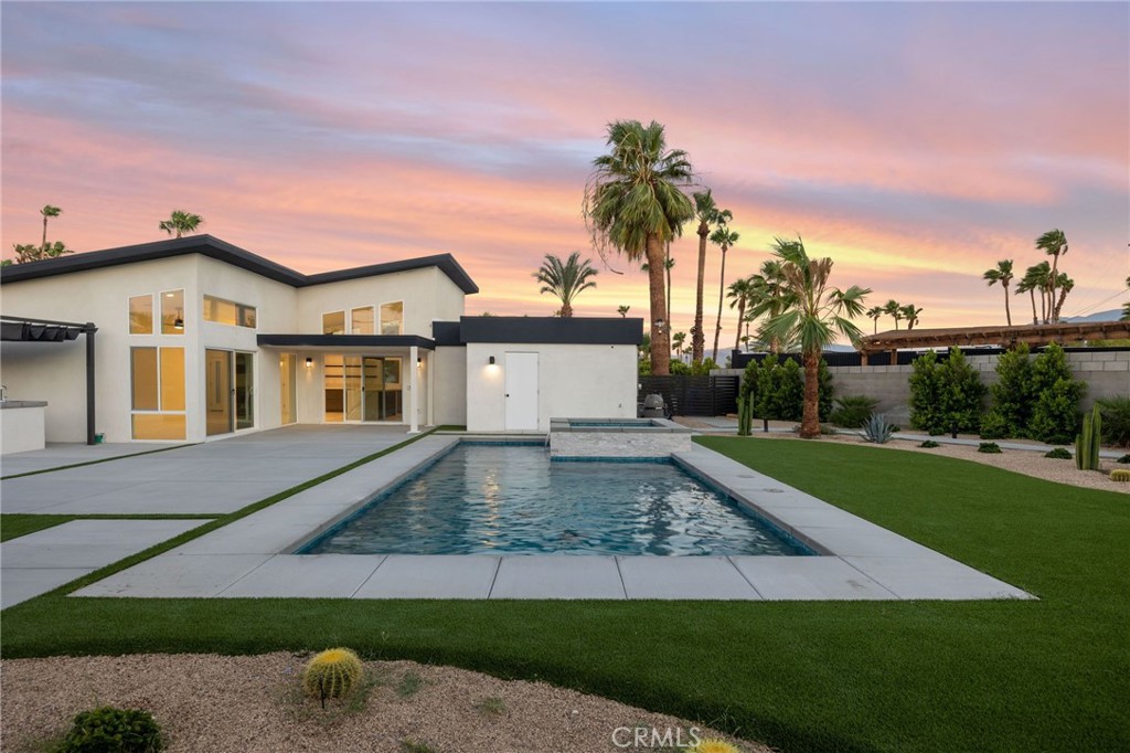Central Palm Springs (33215) - Residential