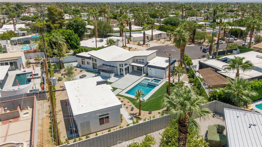 Central Palm Springs (33215) - Residential