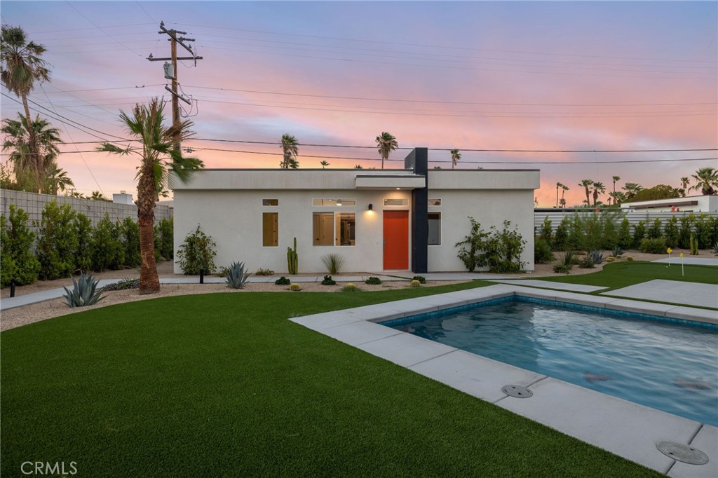 Central Palm Springs (33215) - Residential