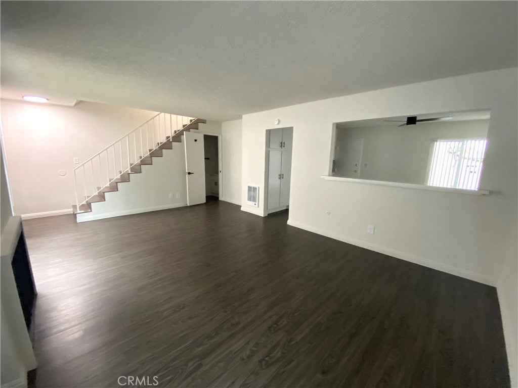 25400 Oak Street 13