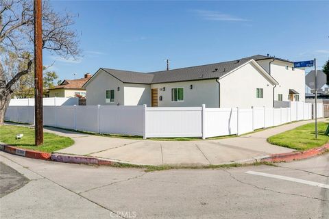 Photo of 12340 Lull Street, North Hollywood, CA 91605 (MLS # GD26075951)
