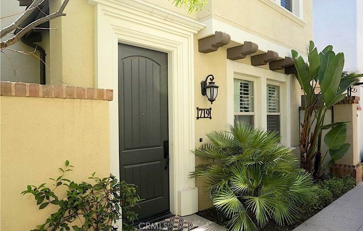 Photo 1 of 30 — 719 E Valencia, Anaheim, CA 92805