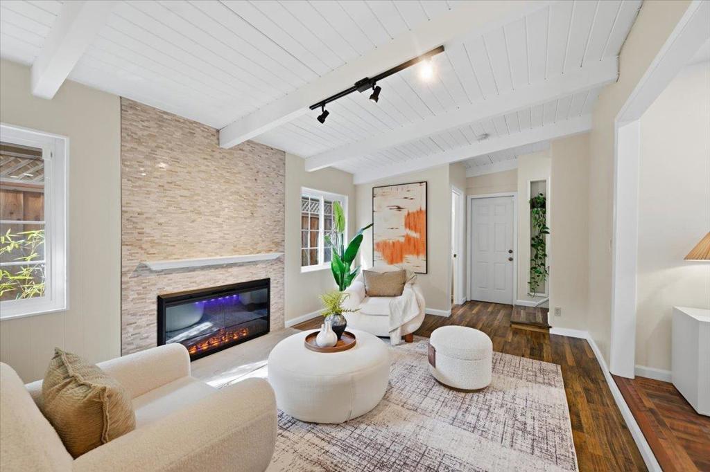 1570 Hillsdale Avenue