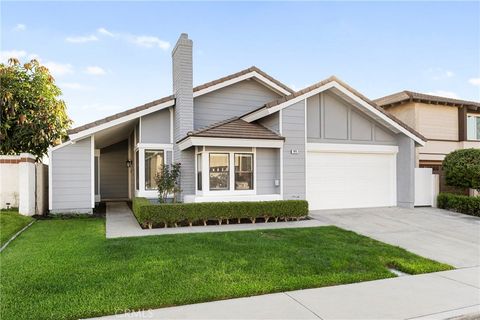 Photo of 11 Hunter, Irvine, CA 92620 (MLS # OC26073431)