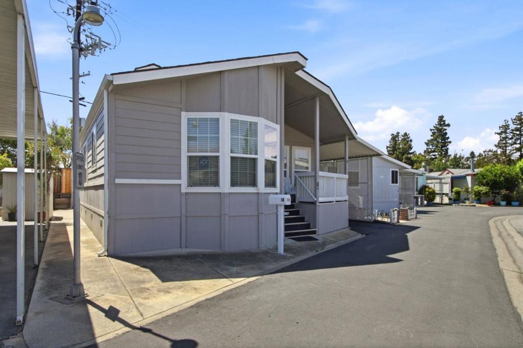 60 Wilson Way 18