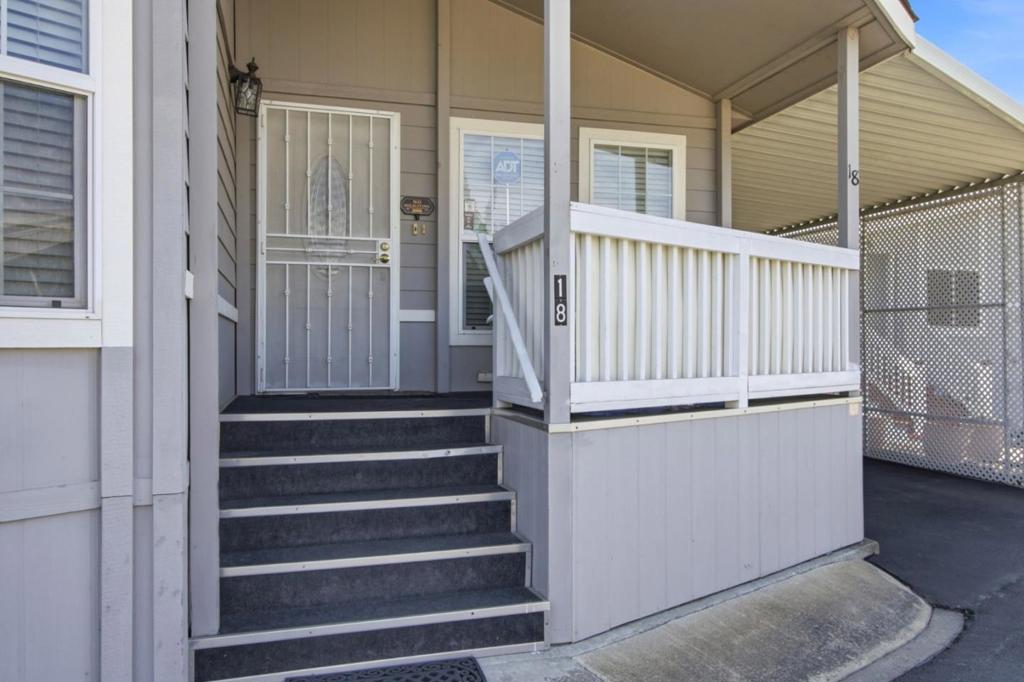60 Wilson Way 18