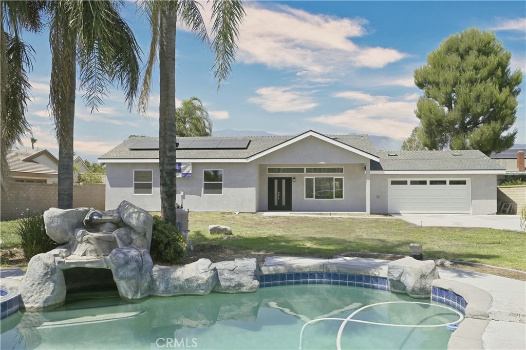 13548 Smokestone Street