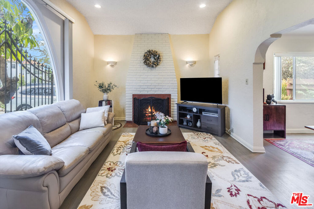 11021 Braddock Drive