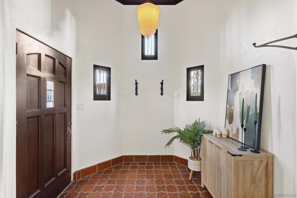 4668 E Talmadge Drive