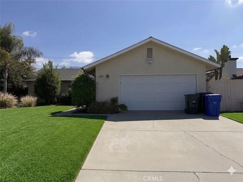 5449 Elmwood San Bernardino CA 92404
