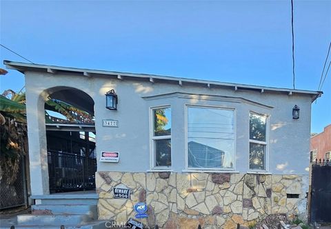 3477 W 71st Los Angeles CA 90043