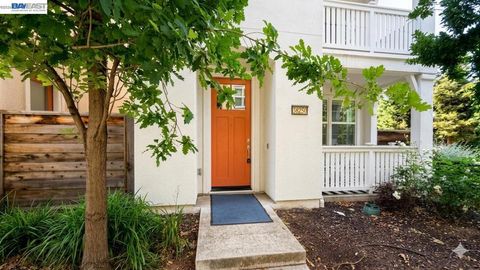 Photo of 38250 Luma Ter Ter, Newark, CA 94560 (MLS # 41132381)