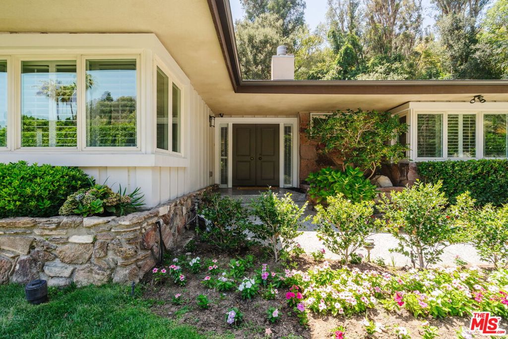 1355 Shadybrook Drive, Los Angeles CA 90210