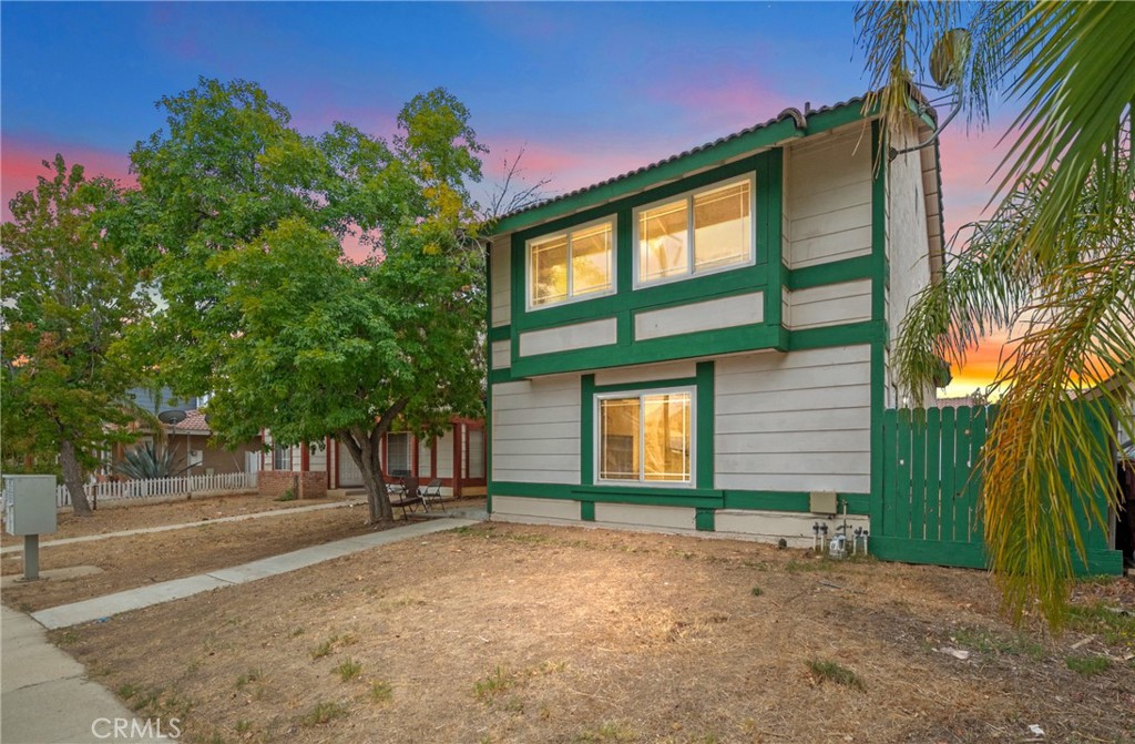 Welcome to 23779 Parkland Ave, a charming 3-bedroom, 2.5-bath single-family home tucked into the hills of Moreno Valley. Built in 1986 on a 4,791 sq. ft. lot, this home is designed to feel open and inviting from the moment you step inside. The grand entrance welcomes you with soaring high ceilings and oversized windows that pour natural light across both levels, creating a bright and airy atmosphere you’ll love coming home to.
Inside, you’ll find new interior paint, brand-new carpet, and a new HVAC system, making the home feel fresh, modern, and move-in ready. Clean tile flooring adds a practical touch, while the layout flows beautifully with a cozy family room featuring a fireplace that sets the perfect tone for relaxed evenings. The kitchen opens to the backyard through a slider, giving you a seamless connection to your outdoor space.
Out back, the unique yard offers plenty of potential with a detached garage, possible RV parking, and ample space for gatherings, play, or even a garden. With central cooling to keep you comfortable year-round and a great-sized lot that provides room to grow, this home is perfect for families looking for both function and flexibility.
Nestled in Moreno Valley, you’ll enjoy being close to schools, parks, shopping, and dining, with easy access to the 60 freeway for commuters. It’s the kind of home where convenience meets comfort, ready for its next chapter.