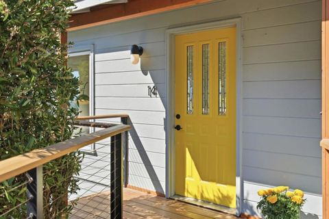 Photo of 14 Cragmont Court, Pacifica, CA 94044 (MLS # ML82039359)